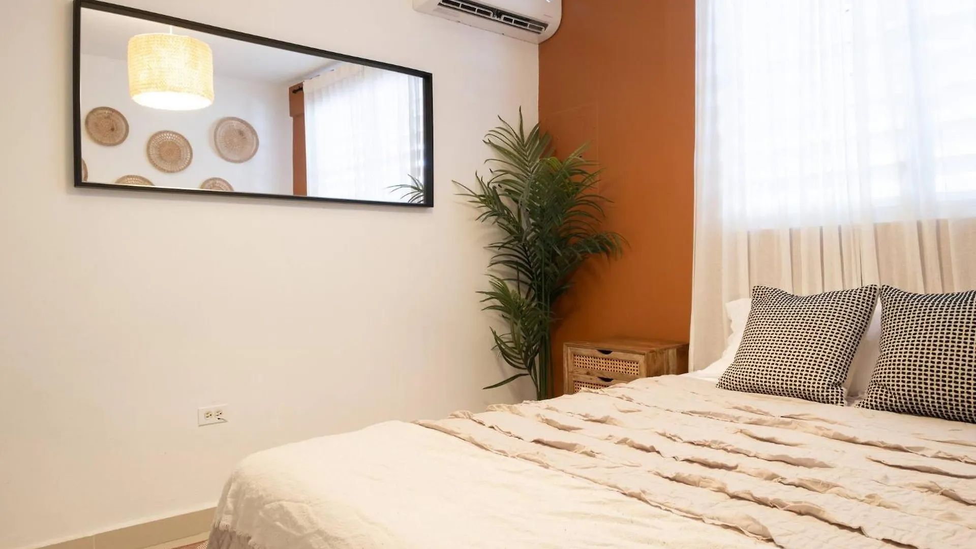 San Juan Home Steps Away From The Beach סן חואן